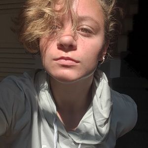 Meet your Posher, Eva